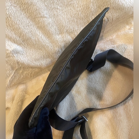 Prada Nylon Crossbody/Shoulder bag in Army Green - Picture 11 of 13